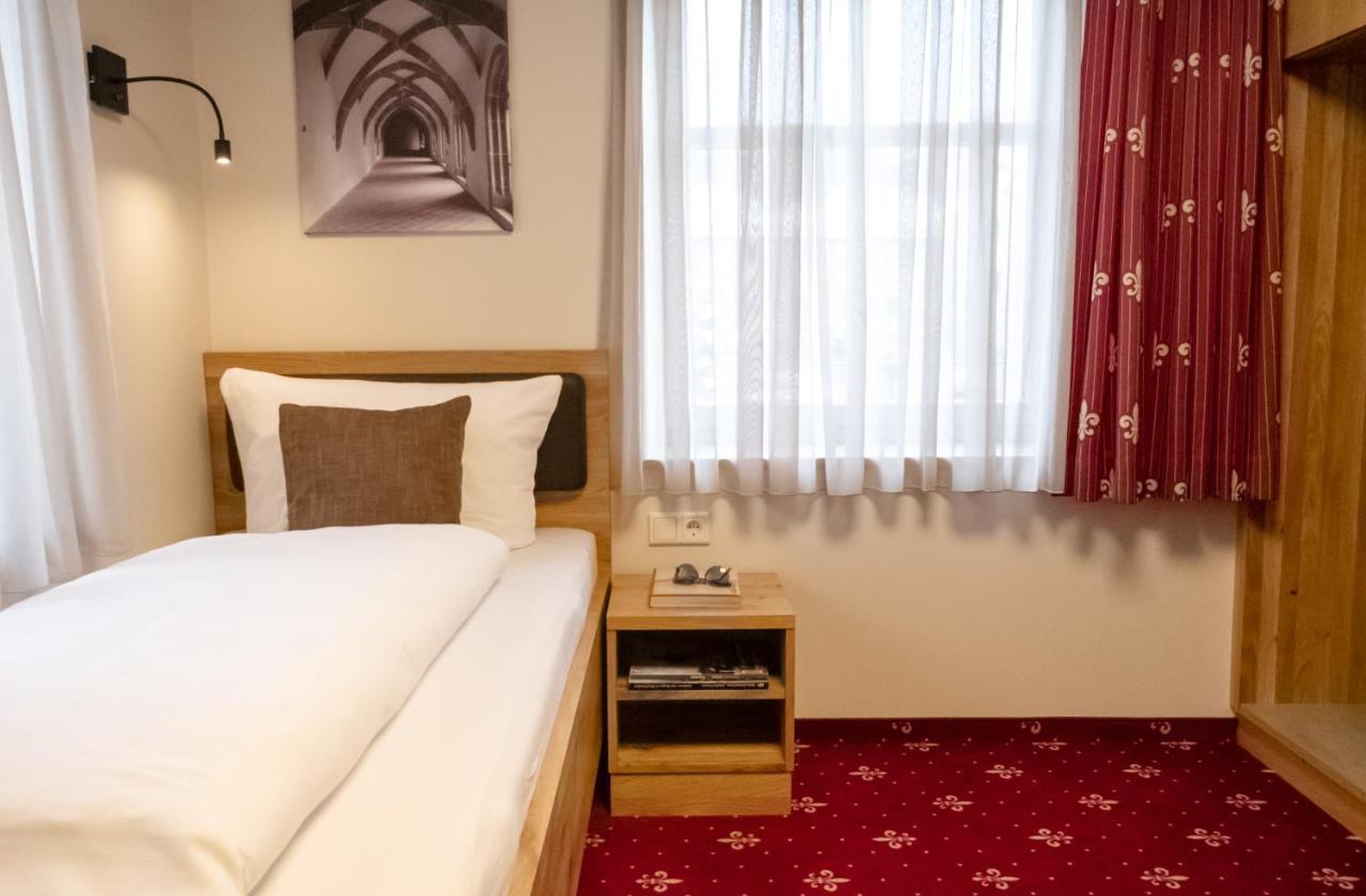 Klostergasthof Heidenheim - Hotel Garni 외부 사진